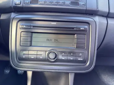 Skoda Fabia 1.6 Ambiente — Break pratique, entretien à jour, sans sinistre — Miniature 16
