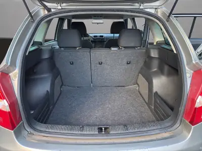 Skoda Fabia 1.6 Ambiente — Break pratique, entretien à jour, sans sinistre — Miniature 19