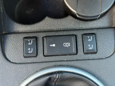 Skoda Fabia 1.6 Ambiente — Break pratique, entretien à jour, sans sinistre — Miniature 22