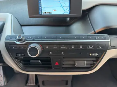 BMW i3 (94Ah) 2017 — Citadine électrique performante, 73 900 km, sans accident — Miniature 15