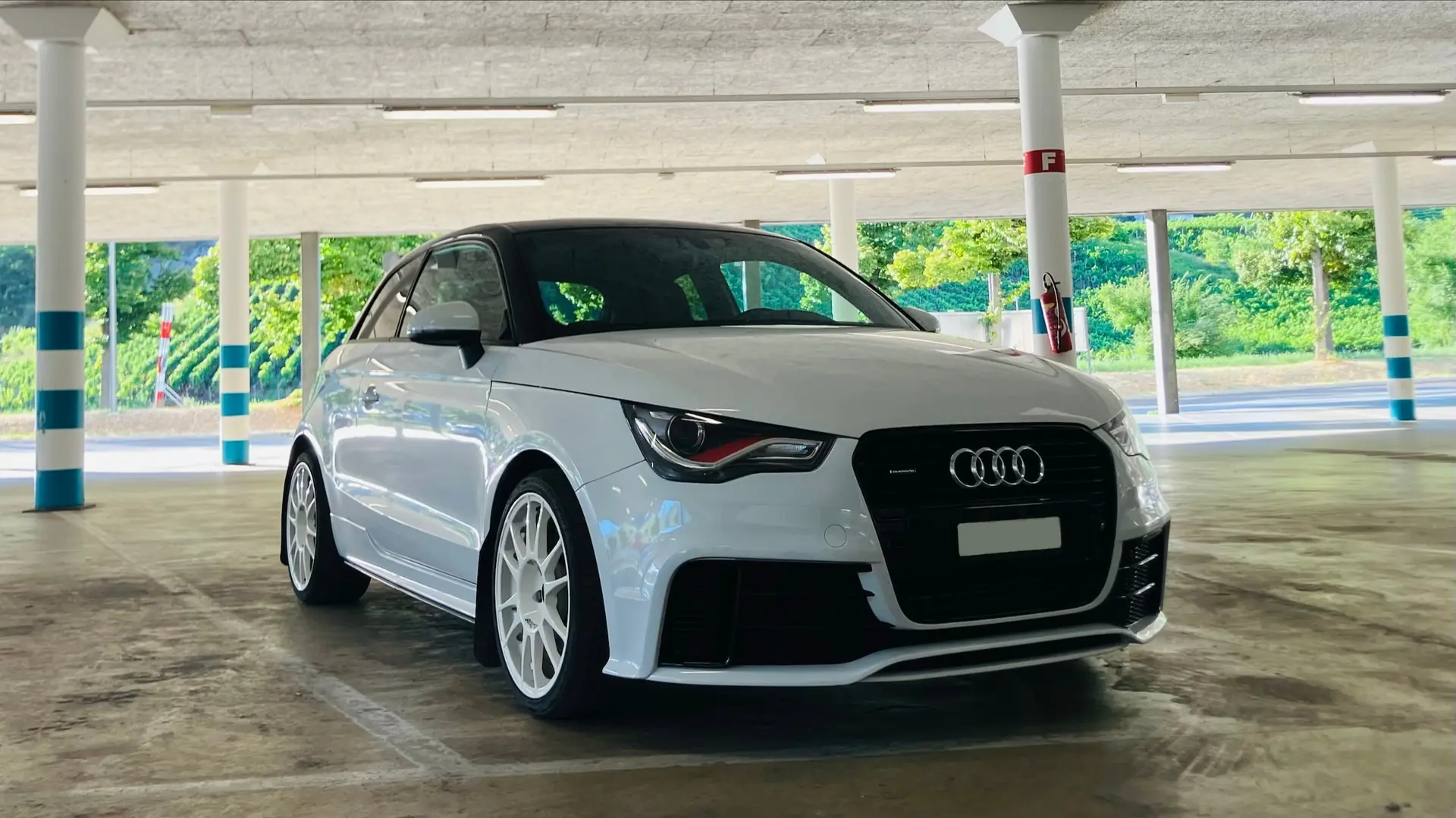 Audi A1 2.0 TFSI Limited Quattro — Performance sportive et traction intégrale — Außenansicht
