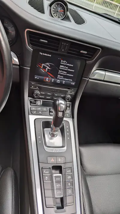 Porsche 911 Carrera S PDK 2015 — Coupé légendaire, 420 ch et garantie constructeur — cruscotto