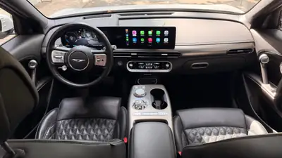 Genesis GV60 Dual Motor Sport AWD — SUV électrique haute performance, 27 500 km — Miniatur 9