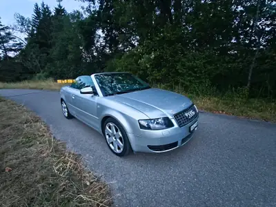 Audi S4 Cabriolet 4.2 V8 Quattro — Roadster sportif des années 2000, état impeccable — Miniatura 7