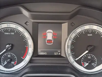 Skoda Octavia Combi 1.6 TDI — Monospace diesel fiable, équipé et sans sinistre — Miniature 11