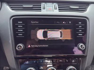 Skoda Octavia Combi 1.6 TDI — Monospace diesel fiable, équipé et sans sinistre — Miniature 28
