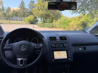 VW Touran 1.4 TSI Comfortline — Monospace familial 7 places, entretien AMAG complet — détail
