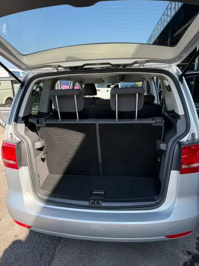 VW Touran 1.4 TSI Comfortline — Monospace familial 7 places, entretien AMAG complet — Miniature 8