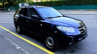Hyundai Santa Fe 2.7 V6 Style 4WD — SUV 7 places robuste, sans accident — côté