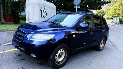 Hyundai Santa Fe 2.7 V6 Style 4WD — SUV 7 places robuste, sans accident — arrière