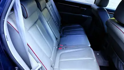 Hyundai Santa Fe 2.7 V6 Style 4WD — SUV 7 places robuste, sans accident — Miniature 8