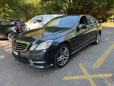 Mercedes-Benz E 300 CGI BlueEfficiency — Berline premium 4Matic, motorisation 252 ch — vue extérieure