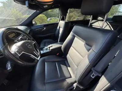 Mercedes-Benz E 300 CGI BlueEfficiency — Berline premium 4Matic, motorisation 252 ch — Miniature 9