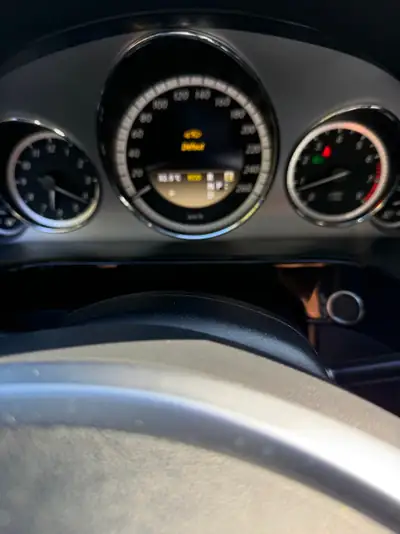 Mercedes-Benz E 300 CGI BlueEfficiency — Berline premium 4Matic, motorisation 252 ch — Miniature 14