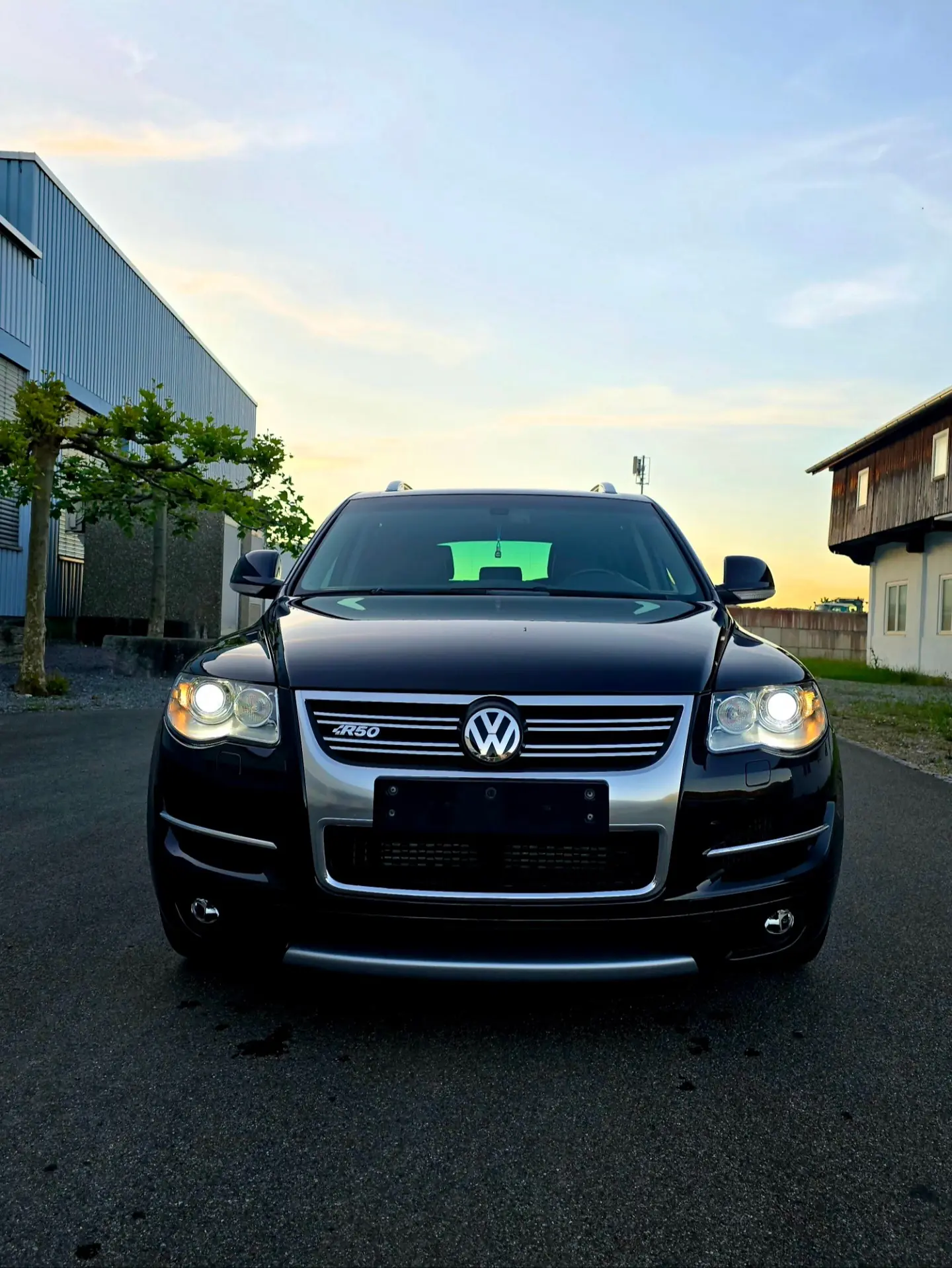 VW Touareg 5.0 V10 TDI R50 — SUV prestige diesel, motorisation exceptionnelle — Außenansicht
