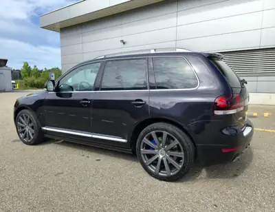 VW Touareg 5.0 V10 TDI R50 — SUV prestige diesel, motorisation exceptionnelle — détail