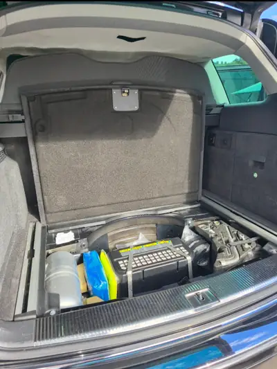 VW Touareg 5.0 V10 TDI R50 — SUV prestige diesel, motorisation exceptionnelle — Miniature 14