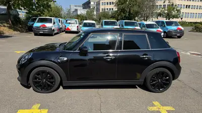 MINI Cooper 1.5i — Citadine dynamique et économe, 92 000 km seulement — interni