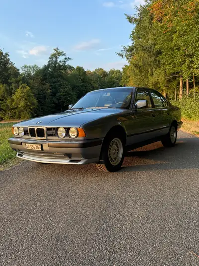 BMW 525 — Berline de prestige 1989, moteur révisionné, occasion fiable — côté