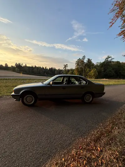 BMW 525 — Berline de prestige 1989, moteur révisionné, occasion fiable — intérieur