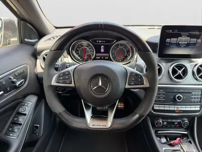 Mercedes-Benz GLA 45 AMG 4Matic — Performance urbaine et polyvalence SUV — Miniature 14