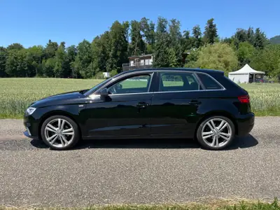 Audi A3 1.5 TFSI Sport S-Tronic — Berline élégante, entretien garanti 10 ans — rear view