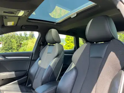 Audi A3 1.5 TFSI Sport S-Tronic — Berline élégante, entretien garanti 10 ans — dashboard