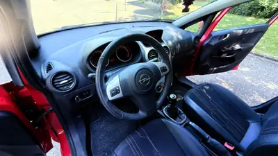 Opel Corsa 1.4 TP Color Edition — Citadine pétillante, rouge métallisé, 120 000 km — Miniature 11