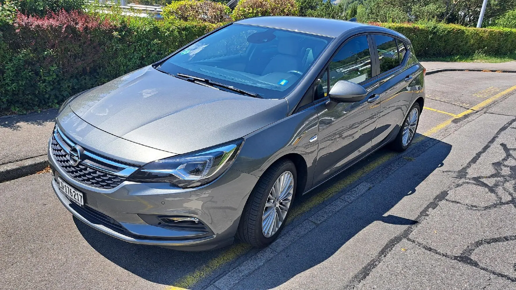 Opel Astra 1.4 T 150 ch — Berline dynamique, 37 000 km seulement — vue extérieure