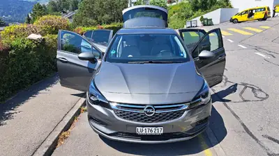 Opel Astra 1.4 T 150 ch — Berline dynamique, 37 000 km seulement — Miniature 8
