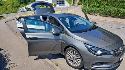 Opel Astra 1.4 T 150 ch — Berline dynamique, 37 000 km seulement — Miniature 12