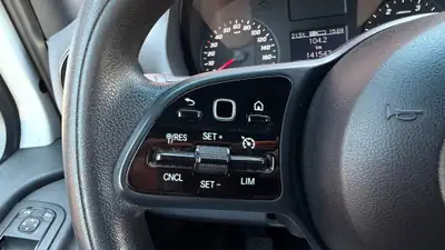 Mercedes-Benz Sprinter 316 CDI Lang — Utilitaire fiable, équipements premium, 141'490 km — Miniature 8