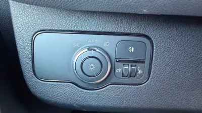 Mercedes-Benz Sprinter 316 CDI Lang — Utilitaire fiable, équipements premium, 141'490 km — Miniature 9