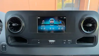 Mercedes-Benz Sprinter 316 CDI Lang — Utilitaire fiable, équipements premium, 141'490 km — Miniature 11