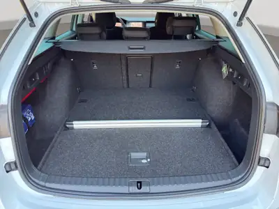 Skoda Octavia Combi 2.0 TDI DSG 4×4 — Polyvalence robuste, moteur éprouvé, services suivis — Miniature 14