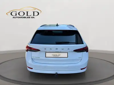Skoda Octavia Combi 2.0 TDI DSG 4×4 — Polyvalence robuste, moteur éprouvé, services suivis — Miniature 13