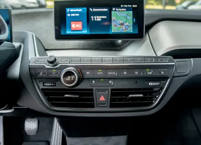 BMW i3s (94Ah) Range Extender — Hybride rechargeable innovant, 80'400 km — Miniature 14