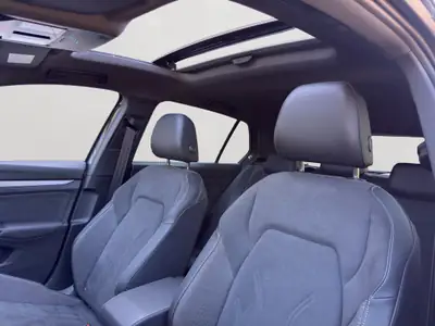 VW Golf 1.5 e-TSI mHEV Edition 50 — Hybride léger, toit panoramique, 17 800 km — détail