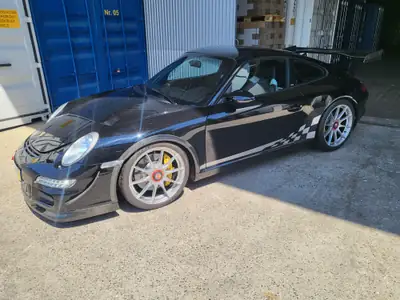 Porsche 911 Carrera RS 3.8 2004 — Légende sportive homologuée circuit, 54 500 km — vue extérieure