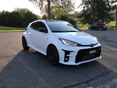 Toyota GR Yaris 1.6 Turbo Sport 4x4 — Performance extrême et agilité sur tous terrains — exterior view