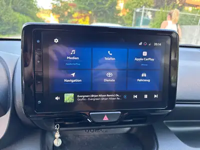 Toyota GR Yaris 1.6 Turbo Sport 4x4 — Performance extrême et agilité sur tous terrains — Thumbnail 8