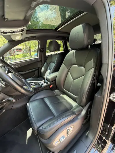 Porsche Macan PDK T 2.0 — SUV sportif 265 ch, 40'000 km seulement — dettaglio