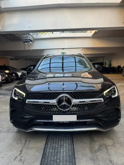 Mercedes-Benz GLC 200 4MATIC — SUV hybride essence, 82 000 km, design premium — Außenansicht