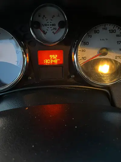 Peugeot 207 1.6i 16v — Citadine fiable, moteur essence dynamique — detail