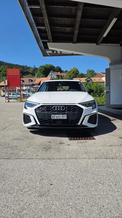 Audi S3 Sportback Quattro 2020 — 310 ch, transmission automatique, seulement 54'000 km — vue extérieure