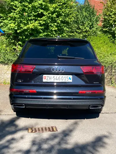Audi Q7 3.0 V6 TDI 272 — SUV 7 places premium, entretien inclus jusqu'à 100 000 km — intérieur