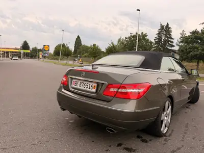 Mercedes-Benz E 350 Cabriolet — Élégance décapotable, 292 ch et consommation maîtrisée — dettaglio