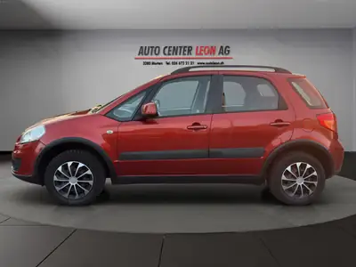 Suzuki SX4 1.6 GL Top 4WD — Robuste SUV polyvalent, 4x4 intégral et entretien à jour — arrière