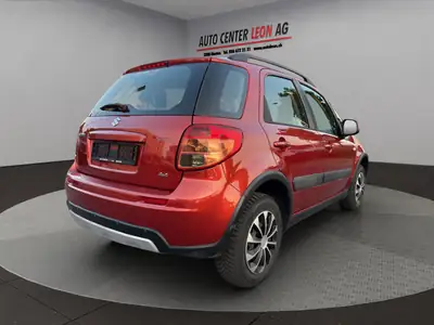 Suzuki SX4 1.6 GL Top 4WD — Robuste SUV polyvalent, 4x4 intégral et entretien à jour — détail
