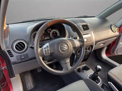 Suzuki SX4 1.6 GL Top 4WD — Robuste SUV polyvalent, 4x4 intégral et entretien à jour — Miniature 10